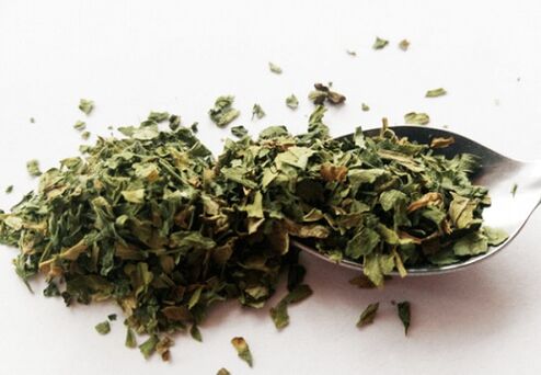 Prostatit için kurutulmuş kerevizi baharat olarak kullanabilirsiniz.